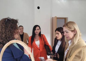Mrs. Ane Sindik and her team visit Social-e Social Incubator Development Center in Dervitsani